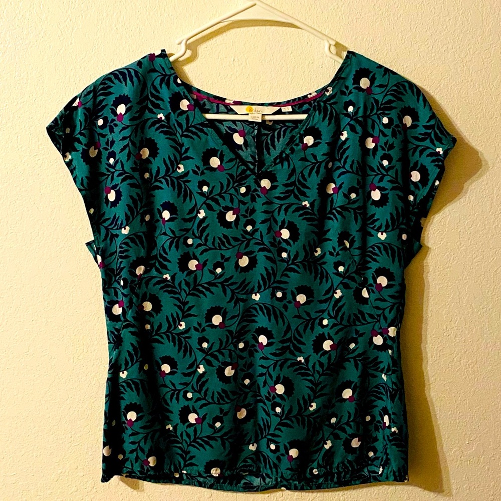 Green Scrubs top